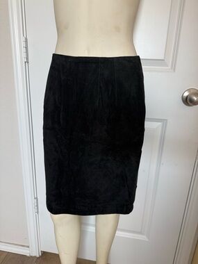 Vintage Global Identity Genuine Leather Black Suede Mini Skirt